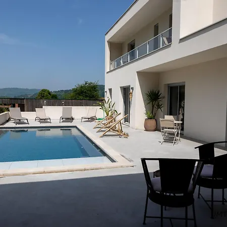 Selah De Paladru Gasthof Montferrat (Isere)